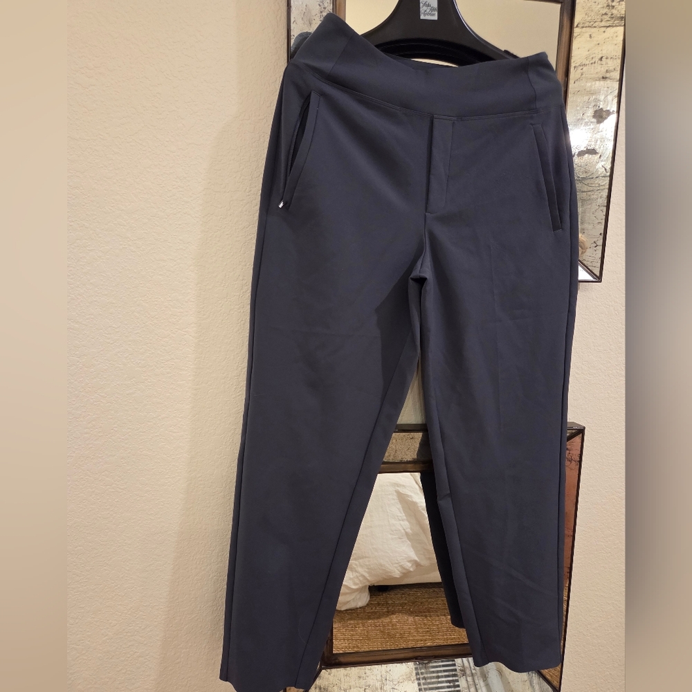 Athleta BLUE/Gray Chinos ElastiC waist Womens 6 LIKE NEW